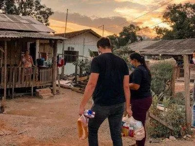 Arrecadação familia carentes