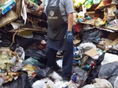 Ajuda a gari construir casa para a filha.